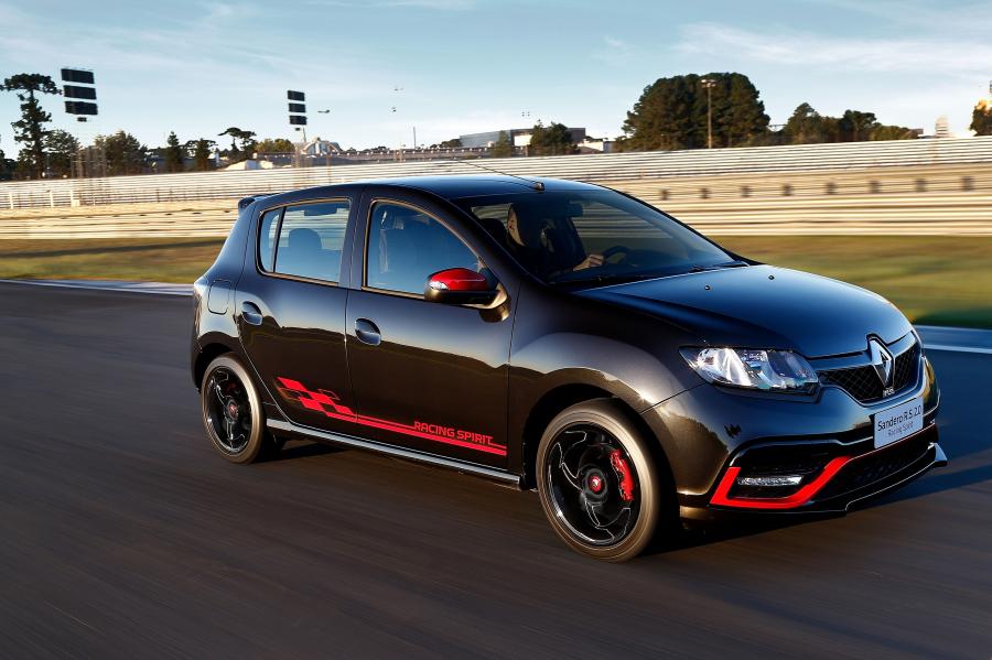  Renault Sandero R.S. 2.0 Racing Spirit 2017 года  (фото 22 из 30)